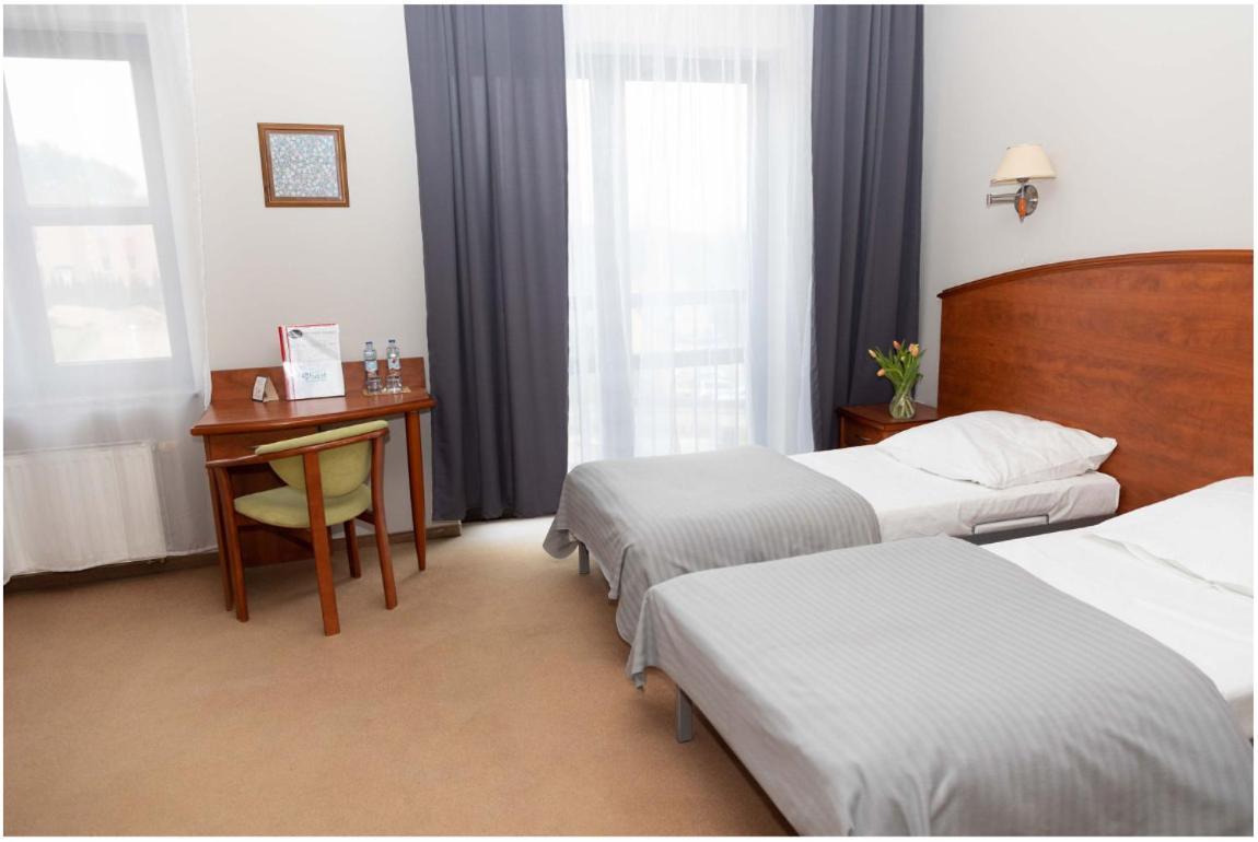 Hotel Piast Cedynia Extérieur photo