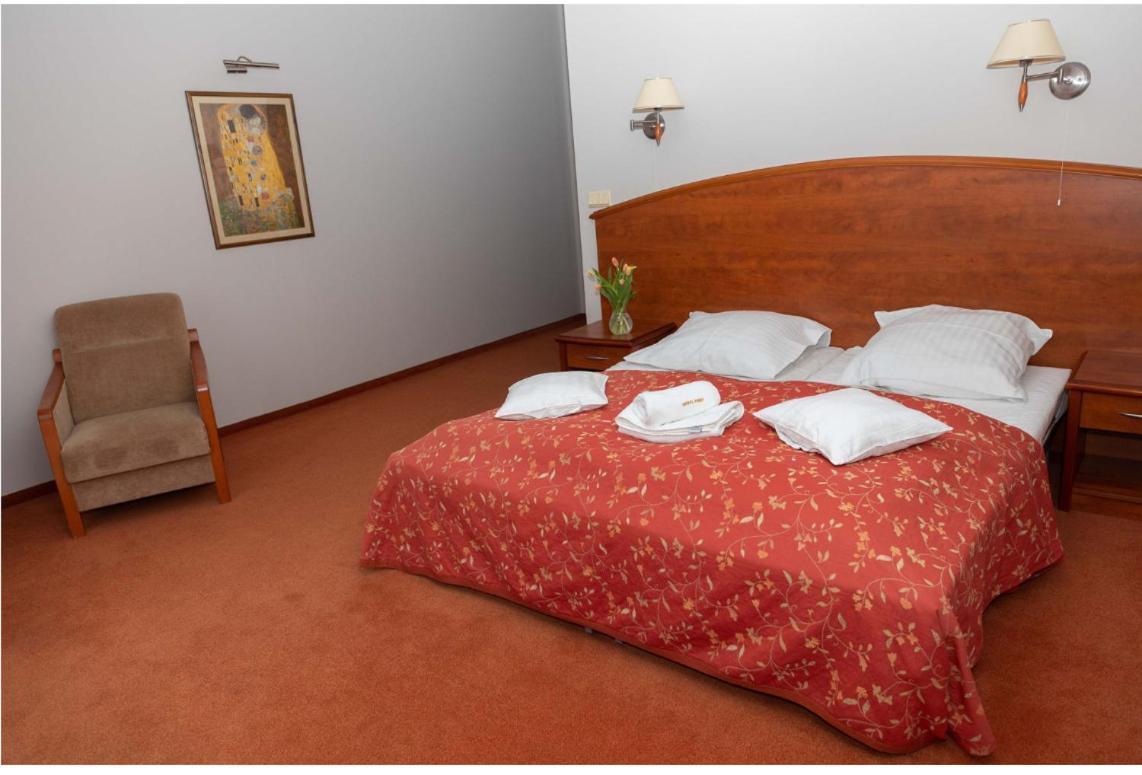 Hotel Piast Cedynia Extérieur photo